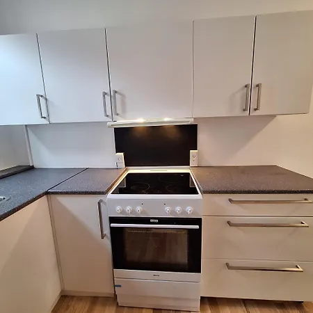 7 In C Apartman *