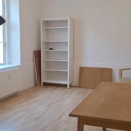 Apartman 7 In C *