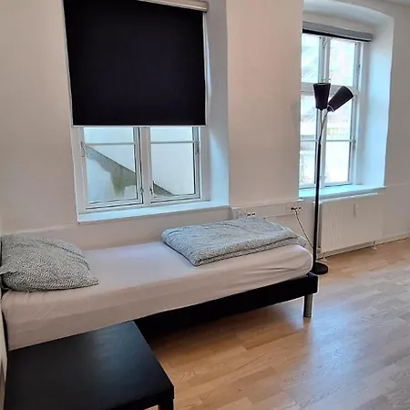 7 In C Apartman *